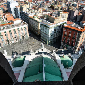 Scopri Napoli dall'alto: una passeggiata sul tetto del Duomo di Napoli